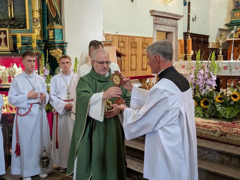 relikwie_Marianna_Biernacka_Brzeziny (13)