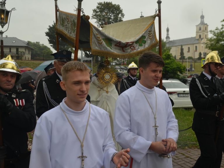 Boze_cialo_brzeziny_2025 (13)